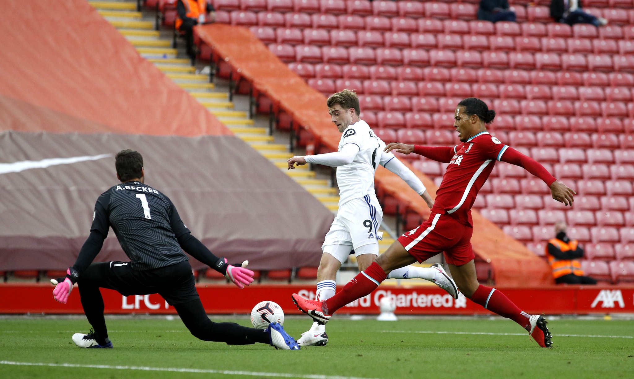 术布置可谓 术布置可谓