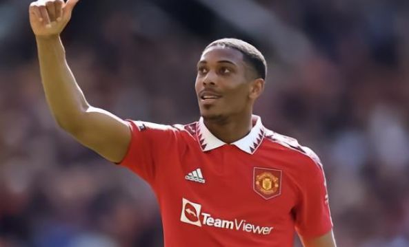 队医同意他 队医同意他